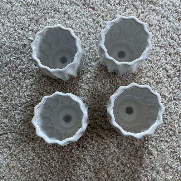 Set of Four White Ceramic Planters - Picture 1 of 4